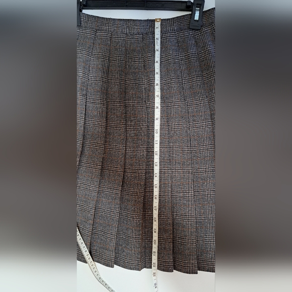 Sag Harbor Wool Plaid Pleated Skirt – Size 14 - Picture 7 of 9